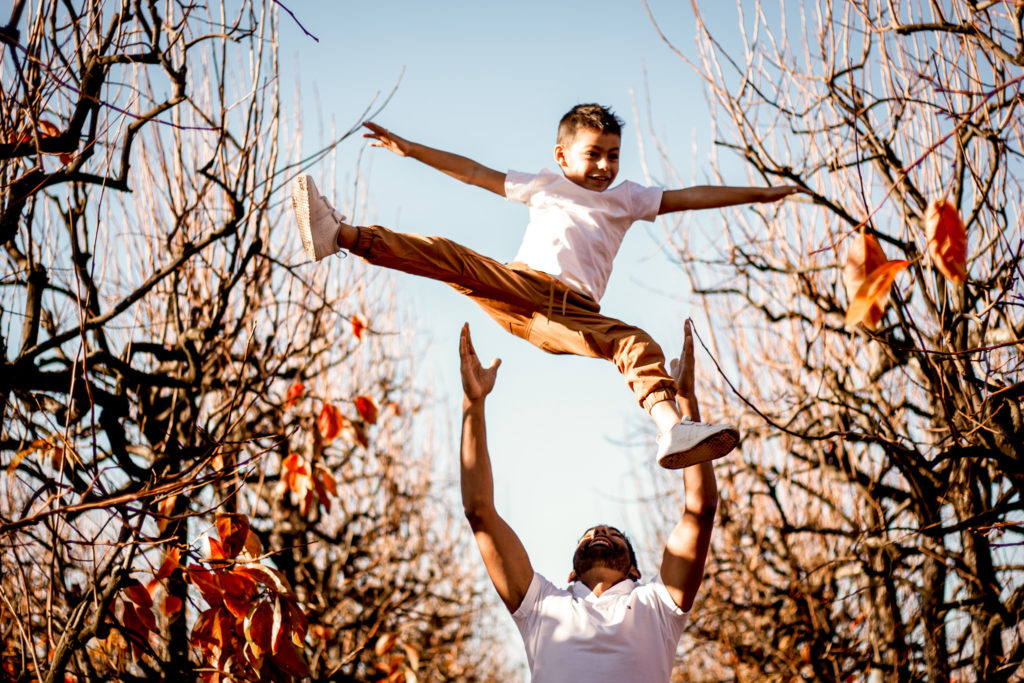 Raeburn Orchard family photoshoot location