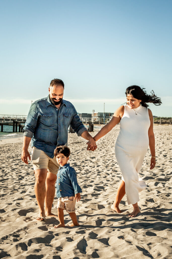 Maternity photoshoot on a Perth Beach