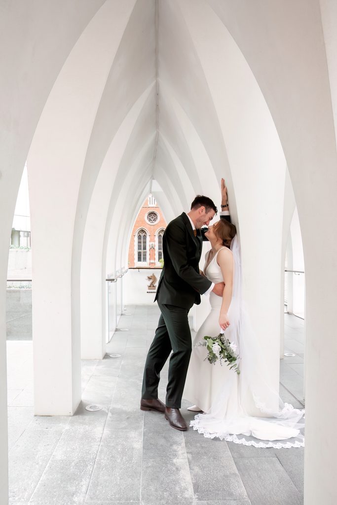 Wedding photos in Perth at the white arches